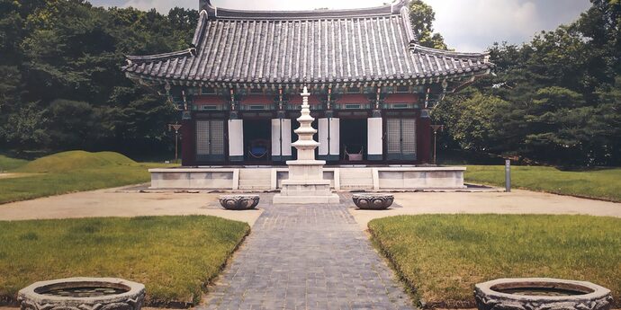 Das Foto zeigt einen buddhistischen Tempel in Cheongju, Südkorea.