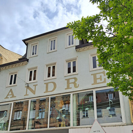 Blick aufs Musikhaus André.