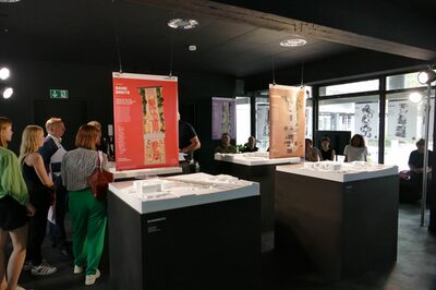 Ein Blick in die Ausstellung der Modelle im Rathaus-Pavillon.